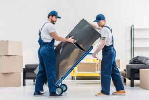 Why You Should Hire A Mover When You Downsize